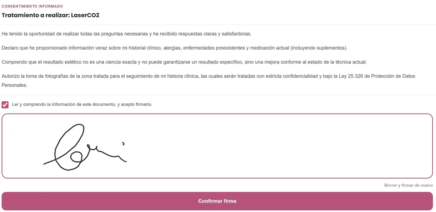 Paciente firmando un consentimiento informado